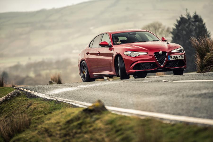  Alfa Romeo Giulia Quadrifoglio (952) 2016 года  (UK) (фото 8 из 40)
